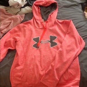 Under Armour Sweatshirt